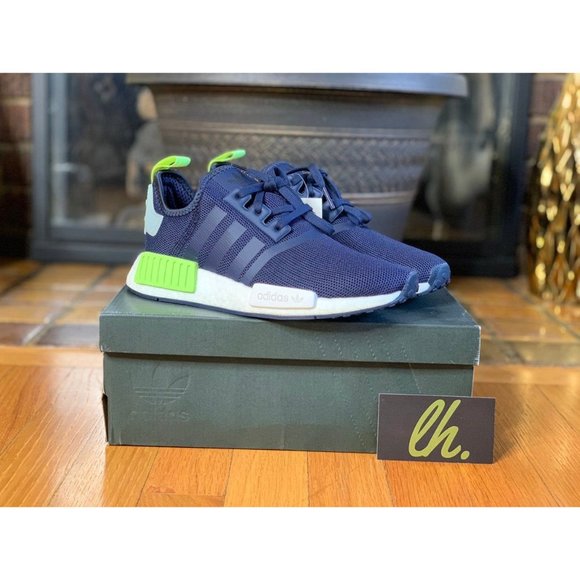 Size 4.5 Adidas NMD R1 "Collegiate Navy Ice Mint" - Picture 4 of 5